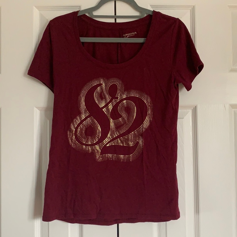 🐾 Maroon Arizona Jean Company Gold Dot 82 Tee
